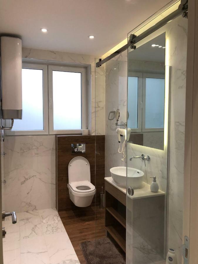 Aria Royal Apartment เบลเกรด ภายนอก รูปภาพ